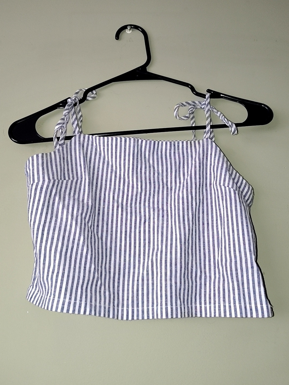 Brandy Melville Striped Tie-Shoulder Crop Top - Blue/White